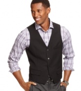 Pull your outfit together and take it to the next level with this sharp, slim-fit vest from Alfani Red.