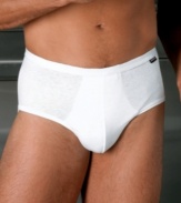 An indispensable basic that's bound to live at the top of your drawer, these Jockey briefs start each day with comfort.