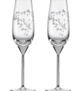 Perfect your toast with kate spade. Stems of leafy foliage flourish on Gardner Street flutes, featuring sparkling crystal bowls and silver-plated stems. A thoughtful gift for brides-to-be!