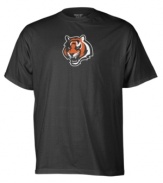 Earn your fan status and flaunt it proudly with the sleek athletic fit and bold logo design of this Cincinnati Bengals t shirt from Reebok.