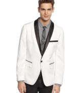 Seeking out a sharp new jacket? Mission accomplished with this shawl lapel blazer from American Rag.