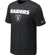 From the pre-game to after-party, show off your Oakland Raiders pride in this NFL football t-shirt from Nike.