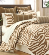 This Tommy Bahama comforter set in soothing earth tones brings the tropical escape of Arthur's Town to your bedroom.