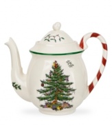Christmas couldn't be sweeter with Spode's Christmas Tree Peppermint teapot. An iconic holiday favorite with raised detail and a candy cane handle makes hot cocoa or tea especially irresistible.