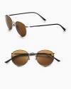 Small-frame metal sunglasses take a fresh approach to a cool vintage look. UV400 lens Made in Italy 