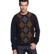Paired with your favorite jeans, this argyle sweater from Geoffrey Beene keeps you comfortable and stylish no matter what your weekend adventures are.