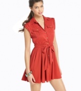 Nab uber-cute safari style in this shirtdress from XOXO that boasts a waist-whittling tie belt and swingy, a-line shape! Pairs perfectly with metallic accessories and your fave sandals or flats!
