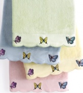 Capturing the the natural beauty of butterfly gardens and the elegance of Butterfly Meadow dinnerware, this Lenox towel decorates your bath with charm and whimsy. Featuring a scalloped hem embellished with beautifully embroidered butterflies.