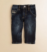 Dark-washed denim with slight wear and just a little bit of stretch.Front buttonRear elasticized waistband with belt loopsFive-pocket style with stitching on back pockets97% cotton/3% elastaneMachine washImported