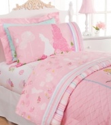 An enchanting print of flowers and castles graces the Disney Princesses sheet set in a sweet pink shade. The coordinating pillowcase features a lovely silhouette of Aurora next to a towering castle and a bed of roses, accented by a striped cuff. Also features a 200 thread count.