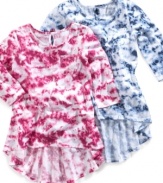 Trendy and casually chic hi-low top with allover tie-dye print by Jessica Simpson.