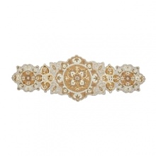 This spectacular Burmese wood runner will add sparkle and elegance to your table. Rich details including glass beading and embroidery elevate the décor of any dinner party or special event.