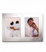 The luminous, ribbon-like motif of the Belle Boulevard collection nestles at the corner of this double invitation frame. Timeless and elegant, it's the perfect way to memorialize your finest moments.