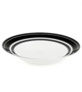 Bold black and white stripes create a crisp, graphic pattern that lends your tabletop a touch of modern sophistication.