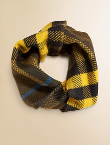 Large-scale checks in a luxurious tweedy blend of cashmere and merino wool add cozy, chill-chasing panache.Cashmere/woolWidth, about 10Dry cleanImported Large-scale checks in a luxurious tweedy blend of cashmere and merino wool add cozy, chill-chasing panache.Cashmere/woolWidth, about 10Dry cleanImported