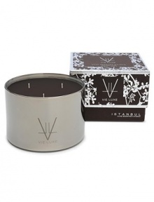 Exotic Turkish tea blends with amber blue iris and black orchid. Created to inspire and soothe the soul, these candles are derived from all-natural beeswax. Each skillfully blends unique botanical wax with the most seductive fine fragrance oils from around the world. Experience Vie Luxe and escape to the place of your dreams. Burn time, 150 hours. 19.5 oz. 