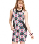 A high voltage print amps up the front of this eye-catching dress from Material Girl while an exposed zipper gives a touch of edge to the back.