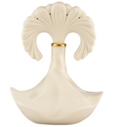 With the look of freesia and a lovely gardenia scent, this pretty porcelain diffuser from Lenox has a beautiful presence in any setting. Qualifies for Rebate