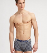 Comfortable enough for everyday wear, these slim fitting, stretch-cotton briefs are accented with stylish stripes and an elastic waistband with signature logo detail.Elastic logo waistband95% cotton/5% elastaneMachine washImported