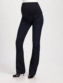 Classic bootleg silhouette in a dark rinse that will dress up any outfit.THE FITExpandable elastic belly panel Mid rise Straight leg Inseam, about 32½THE DETAILSFour-pocket style 85% cotton/12% polyester/3% spandex Machine wash Made in USA of imported fabric