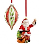 All in the name of cheer. A timeless drop ornament adorned with festive holly and a traditional Santa Claus distributing gifts transform any tree into something truly special.