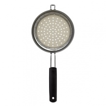 The OXO International Silicone Colander drains liquid from foods, but it can also be immersed in boiling water so you can cook right inside it! Use it to blanch or parboil vegetables like broccoli, green beans, snap peas, spinach and edamame. Simply lift the Colander directly out of boiling water and immerse it in ice water, or run it under the tap, to ensure your vegetables stay green and crisp. Try it for boiling shrimp and dumplings, and for traditional uses like draining pasta, berries and more. The basket has a cylindrical shape and sits below the top of your pot for added capacity. The Colander has a soft, non-slip handle and a hook so it can be easily rested over a pot or bowl, and can also be used to quickly steam foods inside a saucepan. The Silicone Colander collapses flat for easy storage. At 6.75 in diameter, it is ideal for use in standard 3 and 4 quart saucepans. The Silicone Colander is heat-resistant to 600F, safe for non-stick cookware and dishwasher safe.