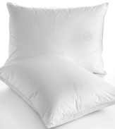 Better than basic. Experience the luxury of premium white goose down wrapped in a smooth, 400-thread count cotton cover. This indulgent pillow is finished with Lauren Ralph Lauren embroidery and piping detail. Also boasts a 240-thread count inner shell.