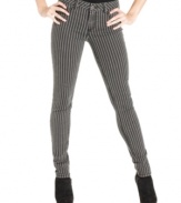 We're lovin' the linear print on these five-pocket striped skinny jeans from Tinseltown! Rock them with a simple tee and classic boots for a look that's all about bold denim style.