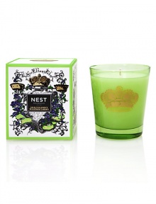 A sophisticated and unique arrangement of notes from Sir Elton John's favorite flowers: hyacinth, freesia, rose, and jasmine, which he grows in his garden at Woodside in Old Windsor, UK. Burn time is approximately 60 hours. A sophisticated and unique arrangement of notes from Sir Elton John's favorite flowers: hyacinth, freesia, rose, and jasmine, which he grows in his garden at Woodside in Old Windsor, UK. Burn time is approximately 60 hours.