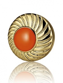 A striking design that transports you to an exotic locale. This collectible compact opens to reveal Youth & Dew in long-lasting solid perfume. Elegantly boxed, with a velvety pouch.