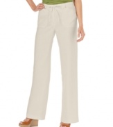 These breezy linen pants from JM Collection instantly infuse your look with casual chicness. Pair them with a cotton tee and cardigan for total ease!