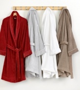 Bring the luxury of the spa to your home with this ultra-soft bathrobe from Hotel Collection, featuring incredible Turkish cotton texture for over-the-top comfort. In four sophisticated hues.