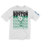 Baller! Show off your love of the team and the sport with this Boston Celtics t-shirt from adidas.