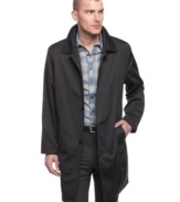 Don't let the weather stop you. This big and tall raincoat from London Fog is ready to handle any storm.