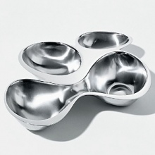Sectioned Babyboop set is a chic and stylish way to display hors-d'oeuvres at your next dinner party. Sectioned Babyboop set is a chic and stylish way to display hors-d'oeuvres at your next dinner party.