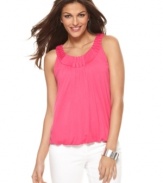 A bubblegum hue meets a bubble hem in this sweet petite top by Alfani. Pair with skinny white bottoms for a flawless look.