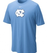Keep team spirit rolling with this North Carolina Tar Heels NCAA t-shirt from Nike.