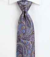 A timeless paisley design rendered in superior Italian silk.SilkDry cleanMade in Italy