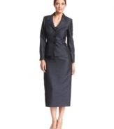 Take your look to stylish new lengths with Le Suit's elongated skirt suit. Delicate pleats at the lapels add a dramatic flourish to a well-cut jacket.