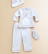 The perfect take-home set in ultra-soft cotton, adorned with the sweetest floral vine trim.Hat with picot trimWrap-front long sleeved tee with scalloped trim and snap closuresElastic waist pantsCuffed socksMachine washCottonImported