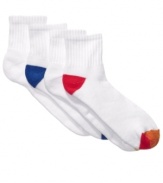 You'll hit your athletic stride with these quarter-length socks from Gold Toe.