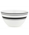 Bold black and white stripes create a crisp, graphic pattern that lends your tabletop a touch of modern sophistication.
