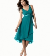 Step out in this season's hot color! This Evan Picone dress was made for the dance floor.