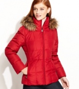 Calvin Klein combines puffer styling with a down-blend fill for heavyweight warmth. The hip-length hem of this petite coat keeps the look totally modern.