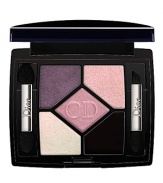 A seductive palette of five rich and versatile colors that allow you to create a multitude of makeup looks, from the simplest to the most sophisticated.