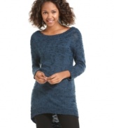 Gorgeous knit meets sophisticated design in this tunic-style sweater from JJ Basics! Dress it with leggings and boots for a daytime look that transitions into night.