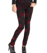 Rich floral-print adorns these skinny jeans from Tinseltown with pretty, tapestry style.