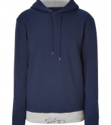 Stylish pullover in fine, pure dark blue cotton - Soft yet ultra-durable material - Classic, slim cut hoodie style with long sleeves - Drawstring and contrast trim at hem - Sporty and cool, ideal for everyday leisure - Pair with jeans, chinos, shorts or track pants