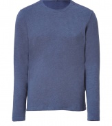 Stay stylish and comfortable in this effortlessly cool sweatshirt from Closed - Crew neck, long sleeves, slim fit - Wear with jeans or chinos and retro-inspired trainers