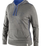 Cheer on the Kentucky Wildcats in this fashionable jersey hoodie by Nike.